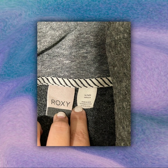 ♥︎ Roxy Turtle Neck Sweater ♥︎ - Picture 3 of 5